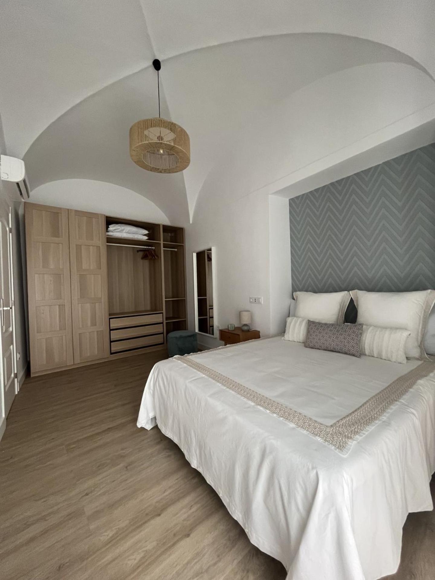 Apartamentos San Miguel เฮเรส เด ลอส คาบาลเญรอส ภายนอก รูปภาพ
