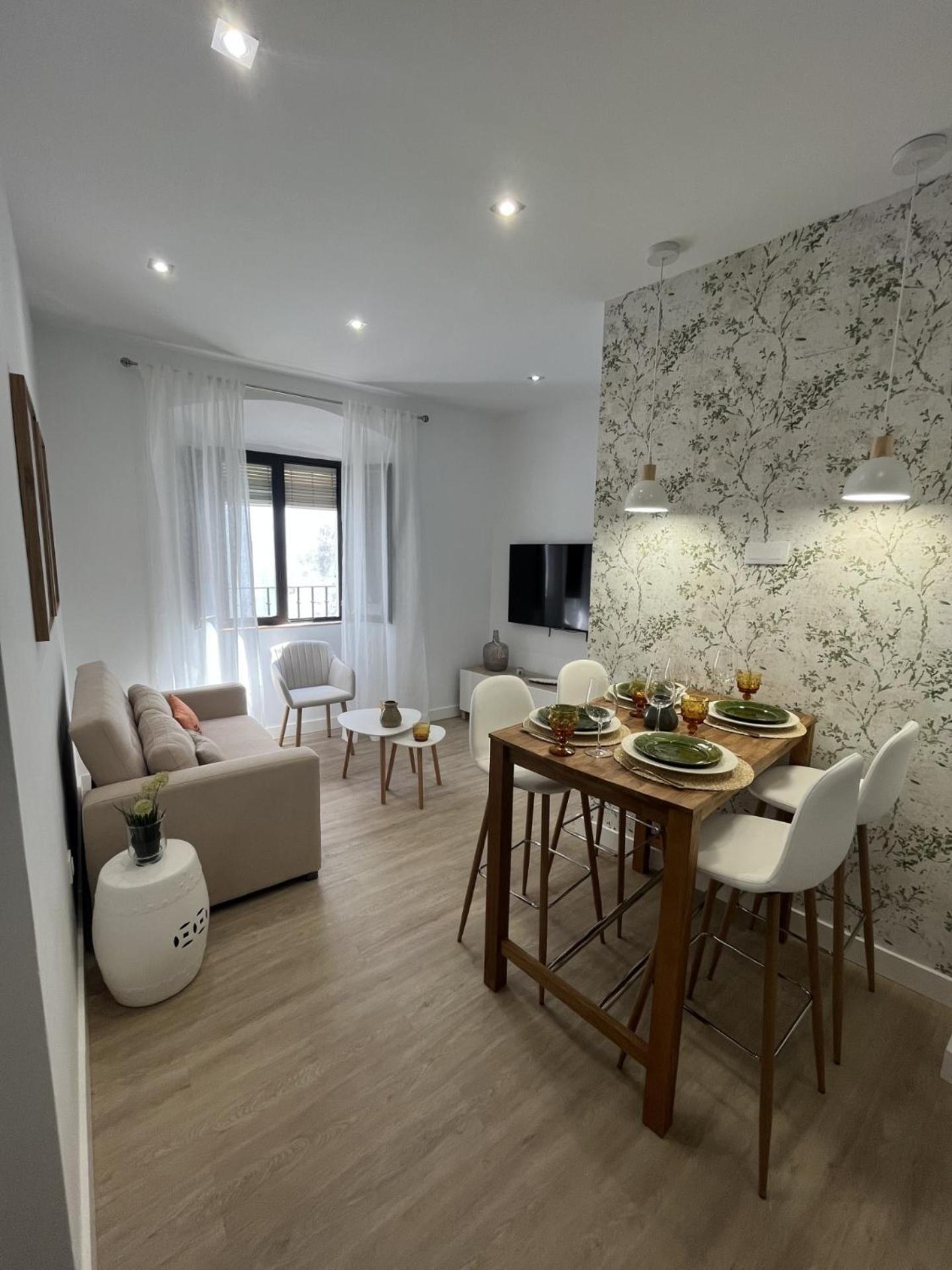 Apartamentos San Miguel เฮเรส เด ลอส คาบาลเญรอส ภายนอก รูปภาพ