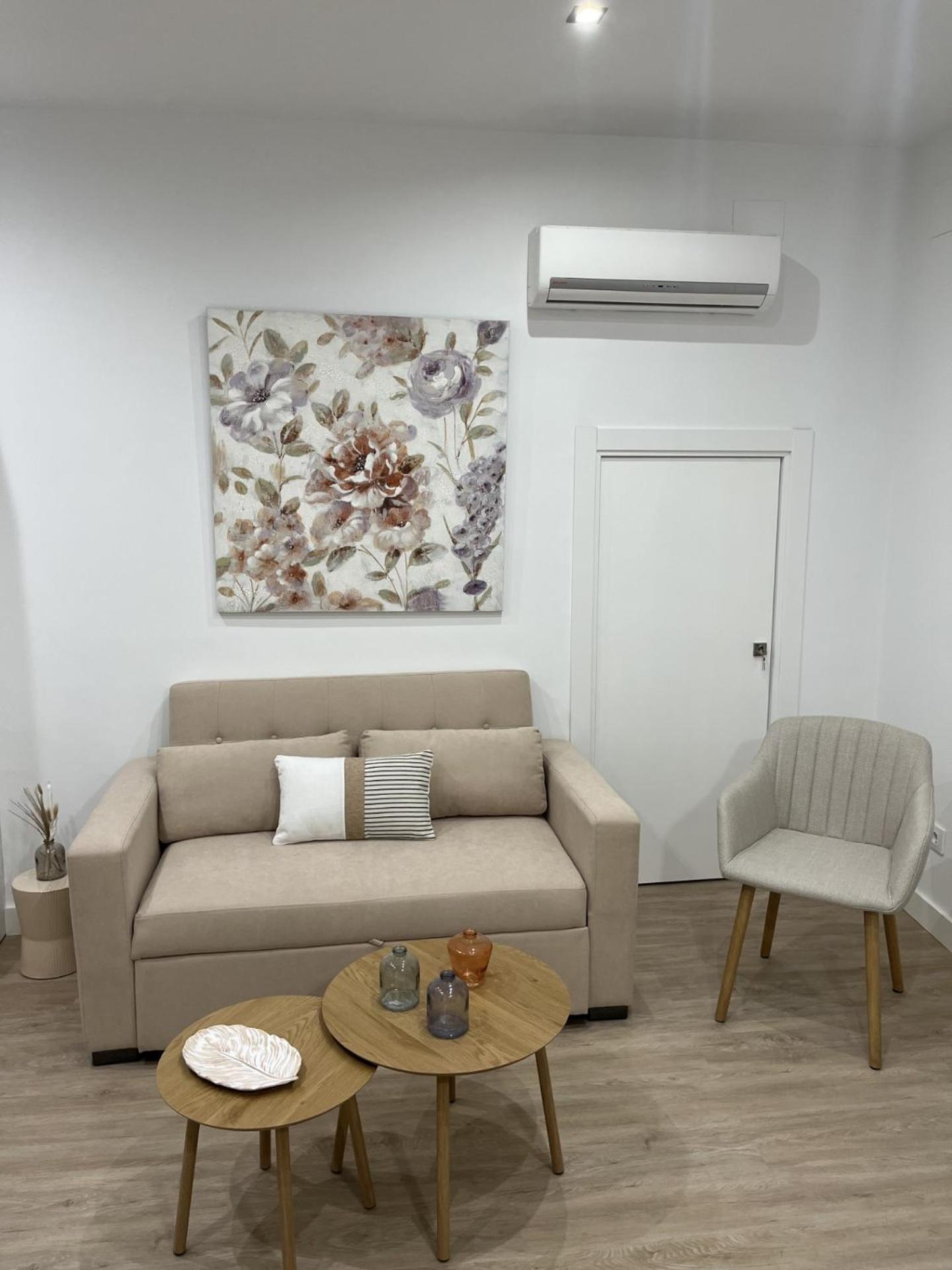Apartamentos San Miguel เฮเรส เด ลอส คาบาลเญรอส ภายนอก รูปภาพ